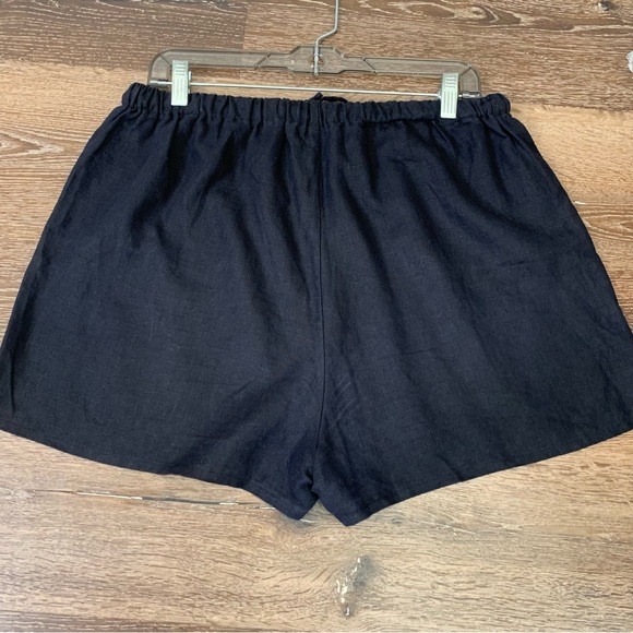 Reformation Womens black 100% linen drawstring shorts XL - Picture 3 of 6